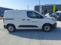 Usata Citroën Berlingo 131 CV (96 kW) 2024 Kaolin white Monovolume