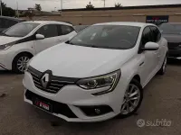 Usata Renault Mégane Bose Edition 110 CV (80 kW) 2016 Bianco Berlina
