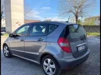 Usata Mercedes A180 Avantgarde 109 CV (80 kW) 2010 Grigio Berlina
