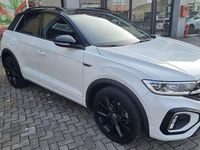 Usata VW T-Roc R-line 150 CV (110 kW) 2022 Pure white / nero SUV
