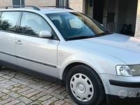 Usata VW Passat 125 CV (91 kW) 2000 Grigio Station wagon
