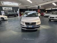 Usata VW Touran Highline 109 CV (80 kW) 2010 Argento Monovolume