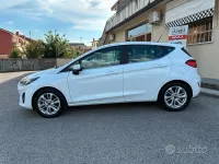 Usata Ford Fiesta Titanium 75 CV (55 kW) 2023 Bianco Utilitaria