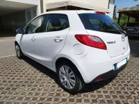 Usata Mazda 2 75 CV (55 kW) 2008 Bianco Utilitaria