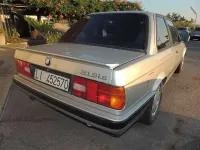 Usata BMW 318 136 CV (100 kW) 1990 Argento metallizzato Berlina