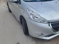 Usata Peugeot 208 2015 Grigio Utilitaria
