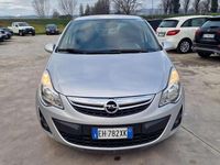 Usata Opel Corsa 95 CV (69 kW) 2011 Argento Utilitaria