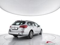 Usata Opel Astra 131 CV (96 kW) 2013 Grigio
