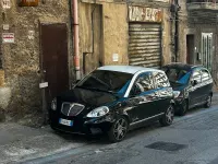 Usata Lancia Ypsilon 75 CV (55 kW) 2011 Nero Utilitaria