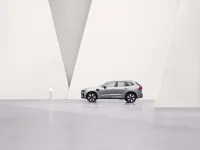 Nuova Volvo XC60 Ultra 250 CV (183 kW) 2025 Argento SUV
