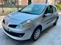Usata Renault Clio II 75 CV (55 kW) 2007 Utilitaria
