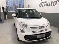 Begagnad Fiat 500L Lounge 84 HK (61 kW) 2014 Vit Minibuss