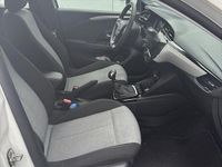 Usata Opel Corsa 75 CV (55 kW) 2024 Bianco Berlina