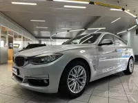 Usata BMW 318 Luxury Line 143 CV (105 kW) 2013 Grigio Berlina