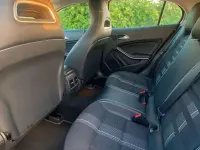 Usata Mercedes GLA200 136 CV (100 kW) 2017 Grigio SUV