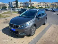 Usata Peugeot 2008 99 CV (72 kW) 2019 Grigio SUV