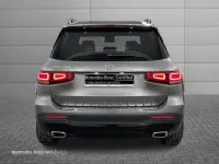 Usata Mercedes GLB200 150 CV (110 kW) 2023 Grigio medio metallizzato SUV
