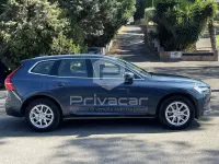 Usata Volvo XC60 Momentum 197 CV (144 kW) 2021 Blu SUV
