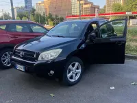 Usata Toyota RAV4 Luxury 136 CV (100 kW) 2007 Nero SUV