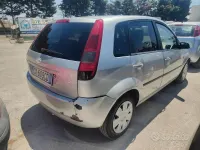 Usata Ford Fiesta 68 CV (50 kW) 2005 Grigio Utilitaria