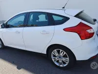 Usata Ford Focus 115 CV (84 kW) 2011 Bianco Berlina