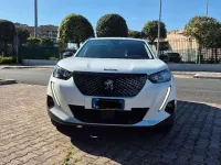Usata Peugeot 2008 Allure 110 CV (80 kW) 2022 Bianco SUV
