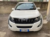 Usata Mahindra XUV500 140 CV (102 kW) 2018 Bianco SUV