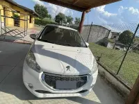Usata Peugeot 208 95 CV (69 kW) 2014 Bianco Utilitaria