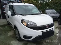 Usata Fiat Doblò Lounge 105 CV (77 kW) 2022 Bianco Monovolume