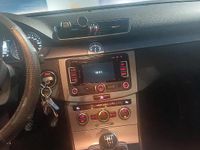 Usata VW Passat 105 CV (77 kW) 2014 Blu Station wagon