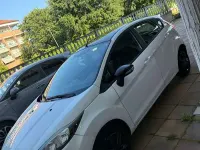 Usata Ford Fiesta 80 CV (58 kW) 2016 Bianco Utilitaria