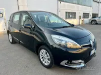 Usata Renault Scénic III XMOD 110 CV (80 kW) 2013 Nero Monovolume