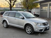 Usata Fiat Freemont Lounge 170 CV (125 kW) 2012 Grigio SUV