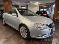 Usata VW Eos 140 CV (102 kW) 2006 Argento Cabrio