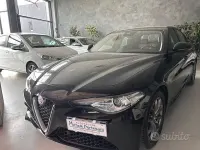 Usata Alfa Romeo Giulia Super 180 CV (132 kW) 2017 Nero Berlina