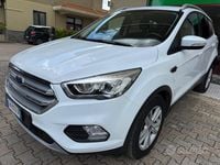 Usata Ford Kuga S 120 CV (88 kW) 2017 Bianco SUV