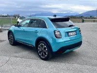 Usata Fiat 600 La Prima 145 CV (106 kW) 2025 Bluazzurro SUV