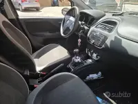 Usata Fiat Punto 77 CV (56 kW) 2013 Grigio Utilitaria
