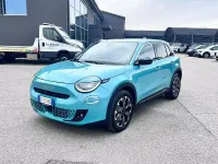 Usata Fiat 600 La Prima 145 CV (106 kW) 2025 Bluazzurro SUV