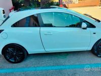 Usata Opel Corsa 75 CV (55 kW) 2011 Bianco Utilitaria