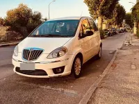 Usata Lancia Musa 95 CV (69 kW) 2011 Bianco Monovolume