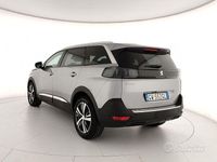 Usado Peugeot 5008 Allure 131 CV (96 kW) 2024 Gris SUV