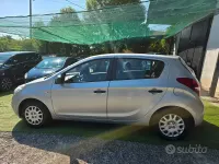 Usata Hyundai i20 78 CV (57 kW) 2009 Grigio Utilitaria