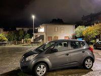 Usata Kia Venga 90 CV (66 kW) 2011 Grigio Utilitaria