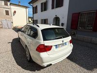 Usata BMW 1600 102 CV (75 kW) 2010 Bianco Berlina