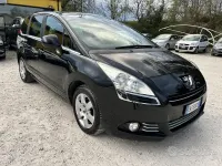 Gebraucht Peugeot 5008 112 PS (82 kW) 2012 Schwarz Van / Kleinbus