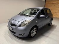 Usata Toyota Yaris Sol 69 CV (50 kW) 2010 Blu Utilitaria