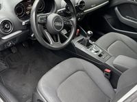 Usata Audi A3 S-Line 116 CV (85 kW) 2019 Grigio Berlina