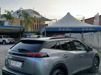 Usata Peugeot 2008 Allure 130 CV (95 kW) 2024 Argento SUV