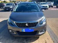 Usata Peugeot 2008 99 CV (72 kW) 2019 Grigio SUV